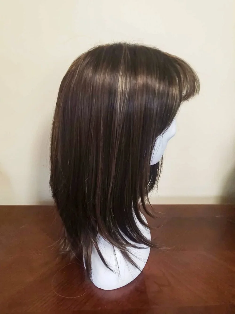 NORIKO SEVILLE Synthetic Wig w/ bangs trimmed - Chocolate Swirl - EUC